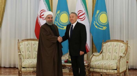 Иран мен Қазақстан президенттері кездесті