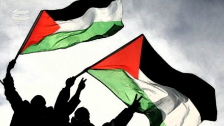 Мыңдаған палестиналық 