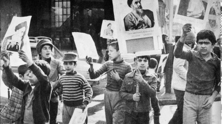 Ислам революциясы жеңісінің жылдығы (6)


