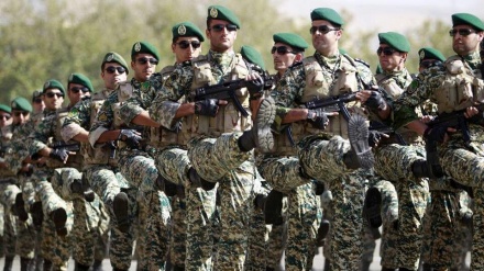 29 фарвардин (18 сәуір) – ИИР Қарулы күштерінің күні