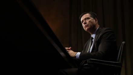 Трамп FBI-дың директорын отставкаға жіберді