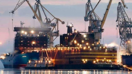 Ресей алғашқы жылжымалы атом станциясын суға түсірді