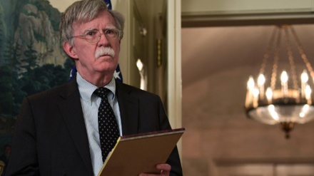 Болтон: Трамп Иранды Сириядан шығару үшін Ресейден көмек сұрайды