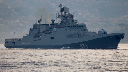 Ресейдің әскери кемесі бір сауда кемесімен соғылды