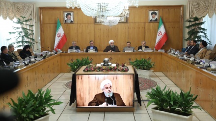 Рухани: ОПЕК-ке мүше елдердің қарсыласуы америкалықтарды тағы жеңіліске ұшыратты