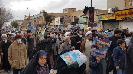 Иран халқы Ислам республикасы жүйесін қолдап, шеруге шықты