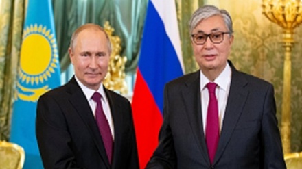 Тоқаев Путинді коронавирусқа қарсы алғашқы вакцинаның тіркелуімен құттықтады