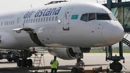 Қазақстанда бір жолаушы тасымалдаушы ұшақ шұғыл қонуға мәжбүр болды