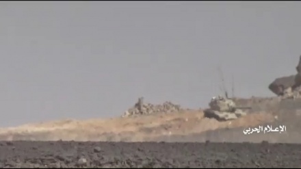 Йемен саудиялық коалицияның сауытты көліктерін отқа орады