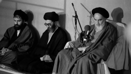 Аятолла Хаменеи -  қуатты және мейірімді тұлға