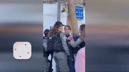 Израиль полициясы «Әл-Джазира» телеарнасының журналистін ұрып-соқты