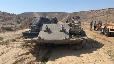 Сионистік режимнің сауытты көлігі аударылды