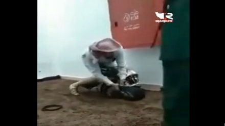 Бір саудиялық кениялық қызметшісіне айуандық қатынас көрсетті