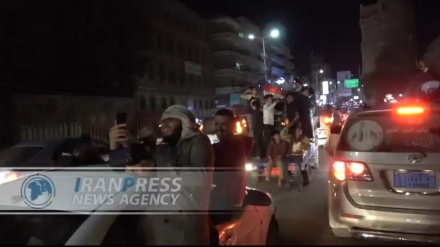 Йемендіктер футбол алаңында Сауд Арабиясын жеңгенін тойлады