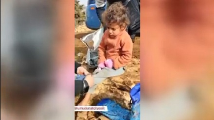  Суықта тоңған сириялық босқын бала туралы бейне 