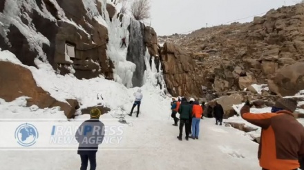 Иран: Гянджнаме сарқырамасы