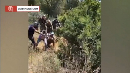 Әл-Аад операциясын іске асырған екі палестиналық жауынгердің тұтқындалу сәті