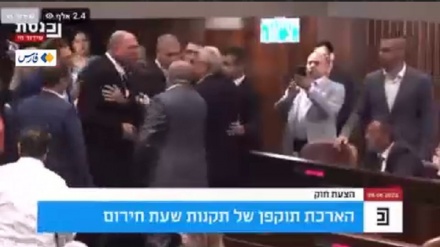 Кнессеттегі қақтығыстар - басып алынған  аумақтардағы  дағдарыстың   шарықтау шегінің көрінісі