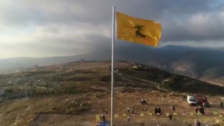 Ливан Хизболласының туы бұрынғы сионистік базаның үстінде желбіреді  