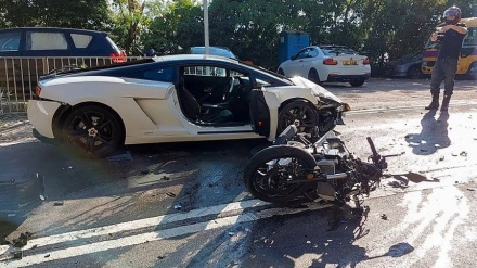 Мотоциклші әйел  Lamborghini көлігімен соқтығысты