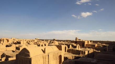 Суреттер сөйлейді: Исфахандағы Қортан қамал - Ирандағы үлкен саз-балшықты ғимарат