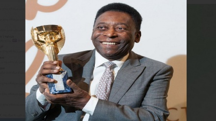 Әлемдік футбол жұлдызы Пеле 82 жасында қайтыс болды