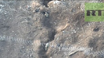 Ресейлік және украиндық жауынгерлердің бір метр қашықтықтан қақтығысы