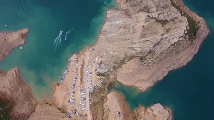 Дезфульдің солтүстігіндегі Шахюн көлінің сұлулығы

