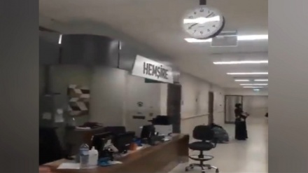 Түркиядағы жаңа жер сілкінісі кезінде намаз оқып жатқан әйелдің танымал видеосы