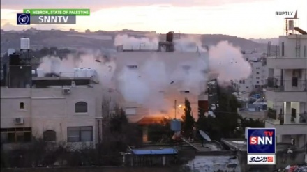 Сионистік сарбаздар шеһид Мұхаммад әл-Джабаридің отбасының үйін жарды