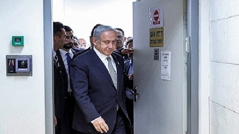 Нетаньяху Ұлыбританиядағы шерушілерден қашып кетті