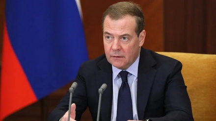 Дмитрий Медведев: Америкалықтар ақылынан айырылды