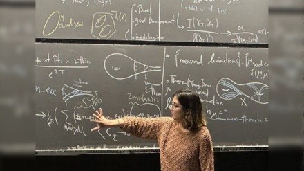 Ирандық қыз математика әлемінде жарқырады