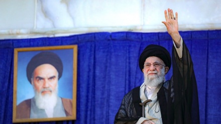 Аятолла Хаменеидің басшылығының басталуы: Аятолла Хаменеидің басшылығы кезінде ирандық әйелдердің рөлі көтерілді
