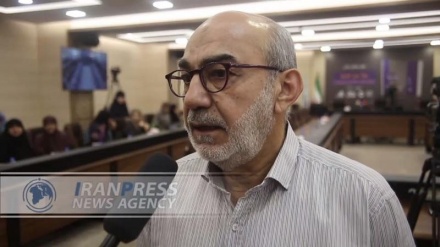 Ислам революциясы жетекшісі отбасы мен әйелдің маңызды рөлін қуаттайды