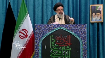 Аятолла Хатами: Хиджабсыздықты тию құрани сипатта болуы керек