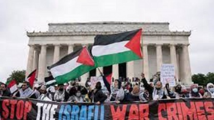 Палестинаны қолдаушылар АҚШ-та Ақ үйдің алдына жиналып, сионистік режимнің Газадағы қылмыстарын айыптады