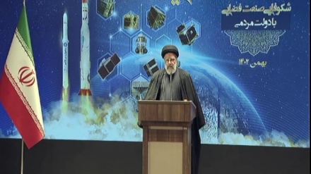  Раиси Ұлттық ғарыштық технологиялар күні конференциясында: 11 жерсеріктің сәтті ұшырылуы - Иранның оқшаулану және санкциялық жоспарын жеңуі