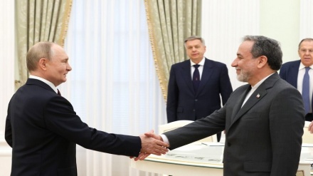 Путин Арақчимен кездесті: Иранға жасалған шабуылдар негізсіз агрессия