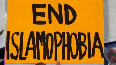 Батыс елдерінде исламофобия күшейе түсті; Еуропада кемсітушілік, Америкада қауіптер
