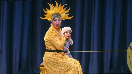 Он сурет; он іс-шара: Ирандағы Халықаралық балалар мен жасөспірімдер театр фестивалінен Нидерландыдағы Кёкенхоф гүл бағының көрінісіне дейін