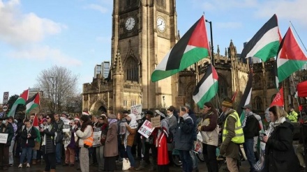 Ұлыбританияда қауіпсіздік күштеріне қарсы Палестинаны қолдайтын наразылықтар жалғасуда