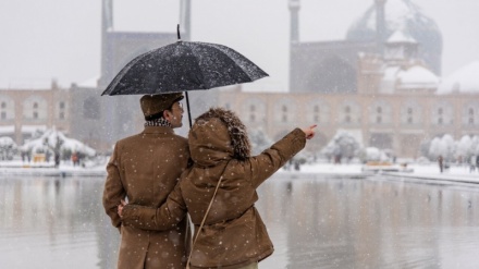 Он сурет; Он оқиға: Қытайдағы қар мен мұз фестивалінен бастап Исфахандағы алғашқы күзгі қарға дейін 