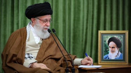 Имам Хаменеи Ислам студенттері қауымдастықтары одағына жолдаған жолдауында: Иран әлемдегі гегемониялық жүйенің үстемдігіне қарсы тұруда ту ұстаушы болып табылады