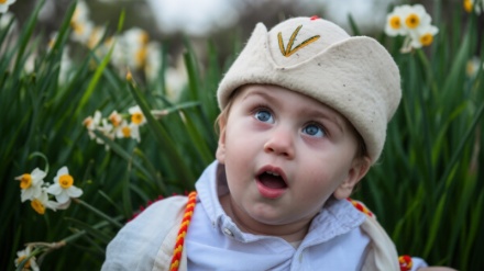 Он оқиға, он фотосурет | Оңтүстік Ирандағы «Нарцисс гүлі» фестивалінен Грекия астанасындағы фермерлердің ереуіліне дейін