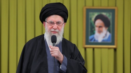 Ислам революциясының жетекшісі 11 ақпанда Иран халқының ұлы еңбегі үшін алғыс айтты