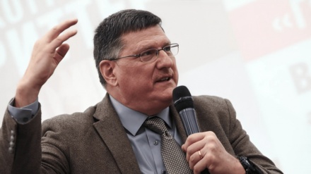 Қорқыныштан қастандыққа дейін; Америкалық барлау офицері: Вашингтонның әуе тасымалдаушылары Иран зымырандарына қарсы ескірген