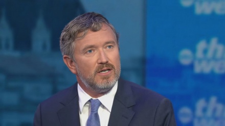 Конгресстің республикашыл өкілі АҚШ-тың Иранға қарсы шабуылын сынап, оны заңсыз атады