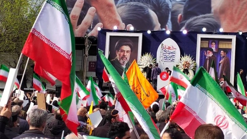 Иран бойынша аятолла Сейед Моджтаба Хаменеиге бият ету рәсімдері өтуде