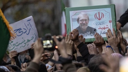 Шәһид Лариджани мен оның ұлы хазірет Масуменің қасиетті кесенесінде жер қойнына берілді